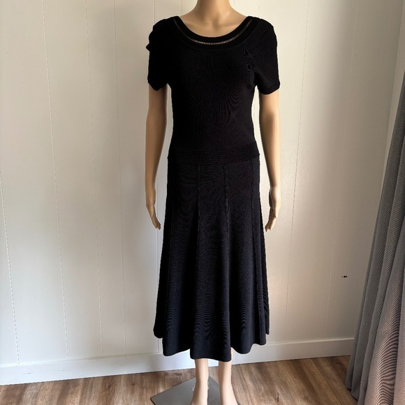 RW&CO. Dresses & Skirts - RW&Co medium weight midi black short sleeve dress with cutout collar size M